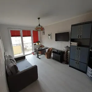 https://mieszkanie-3pokoje-50m2-unii-lubelskiej.kolobrzeghotels.com